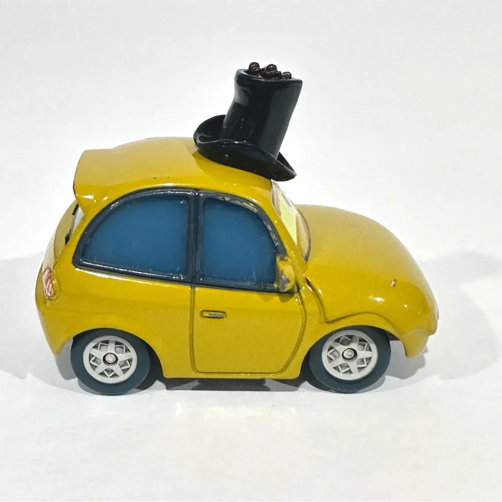 Disney Cars P.T. Flea Die-cast A Bug’s Life